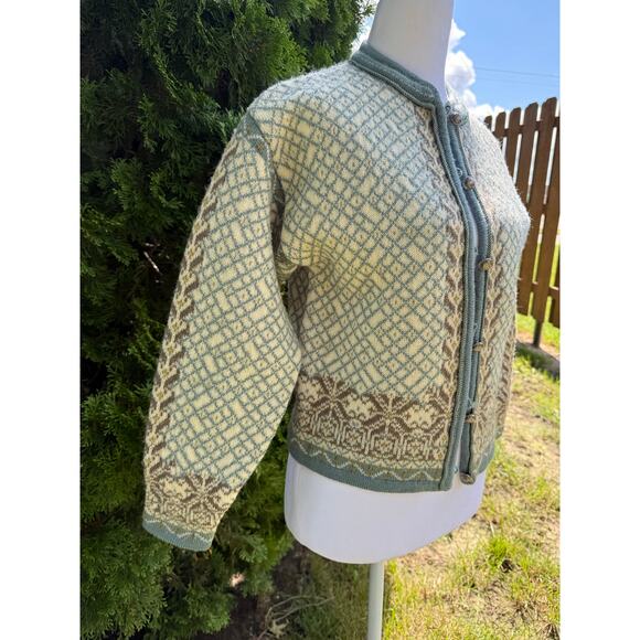 Vintage Squaw Valley 100% Wool Sweater Cardigan Size Petite Medium - Picture 2 of 5